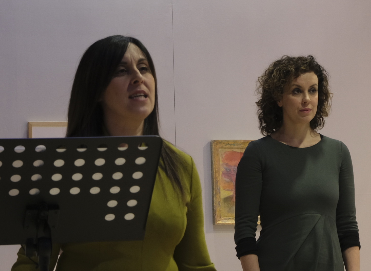 Momento di lettura durante La Città della Poesia
